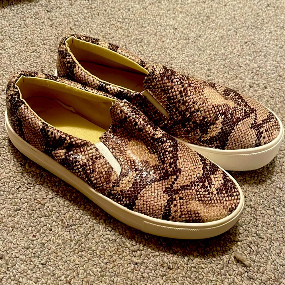 SnakePrint American Eagle Shoes.